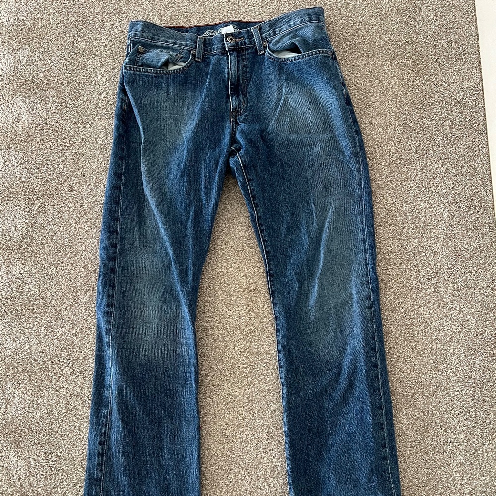 Eddie Bauer Straight fit medium/dark wash jeans